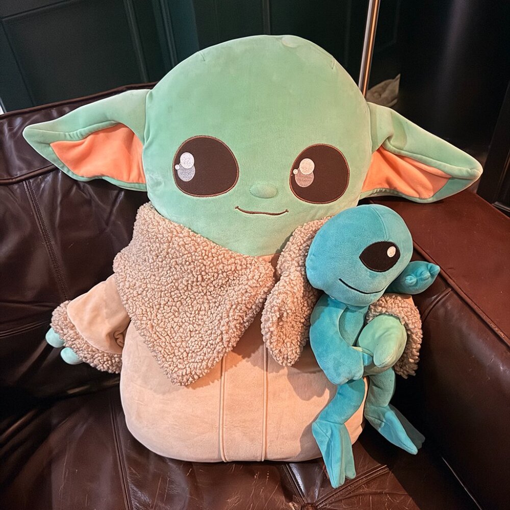 Star Wars Mandalorian The Child Baby Yoda Large Super Soft Plush